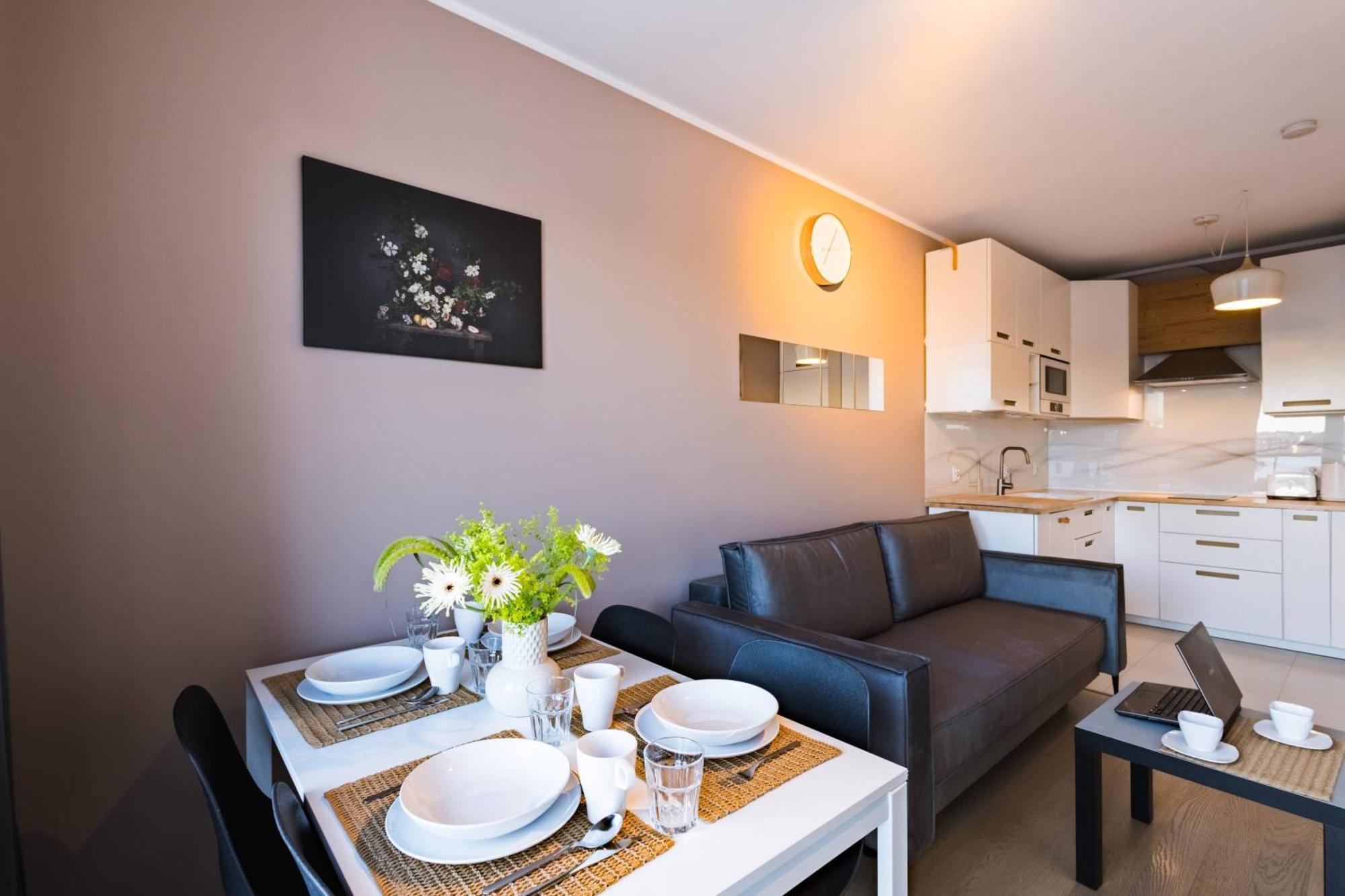 Apartamenty City Tower Od Wroclawapartament-Pl ภายนอก รูปภาพ